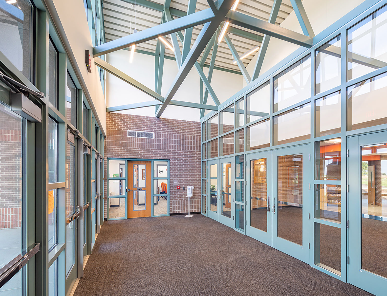 High School GMCN Architects